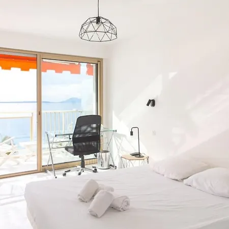 Air-conditioned With Sea View And At The Foot Of The Beaches 昂蒂布