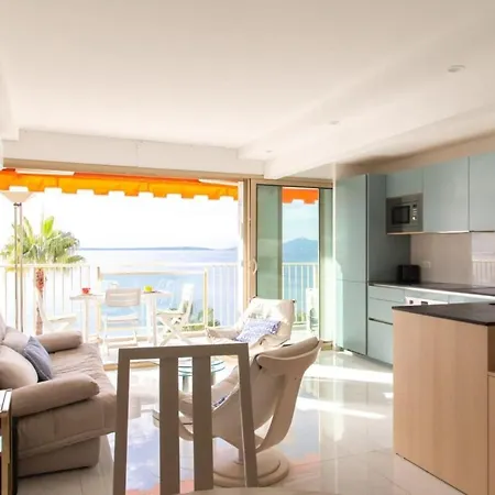 Air-conditioned With Sea View And At The Foot Of The Beaches 昂蒂布