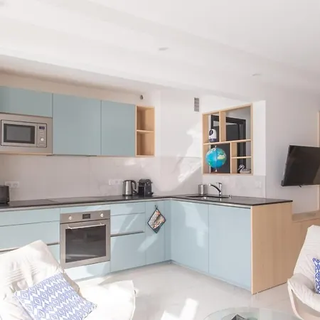 Air-conditioned With Sea View And At The Foot Of The Beaches * Antibes